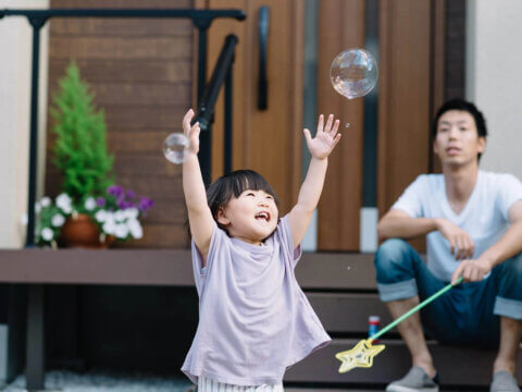 Screen-Free Steps to Deepen your Connection to Nature during Quarantine
